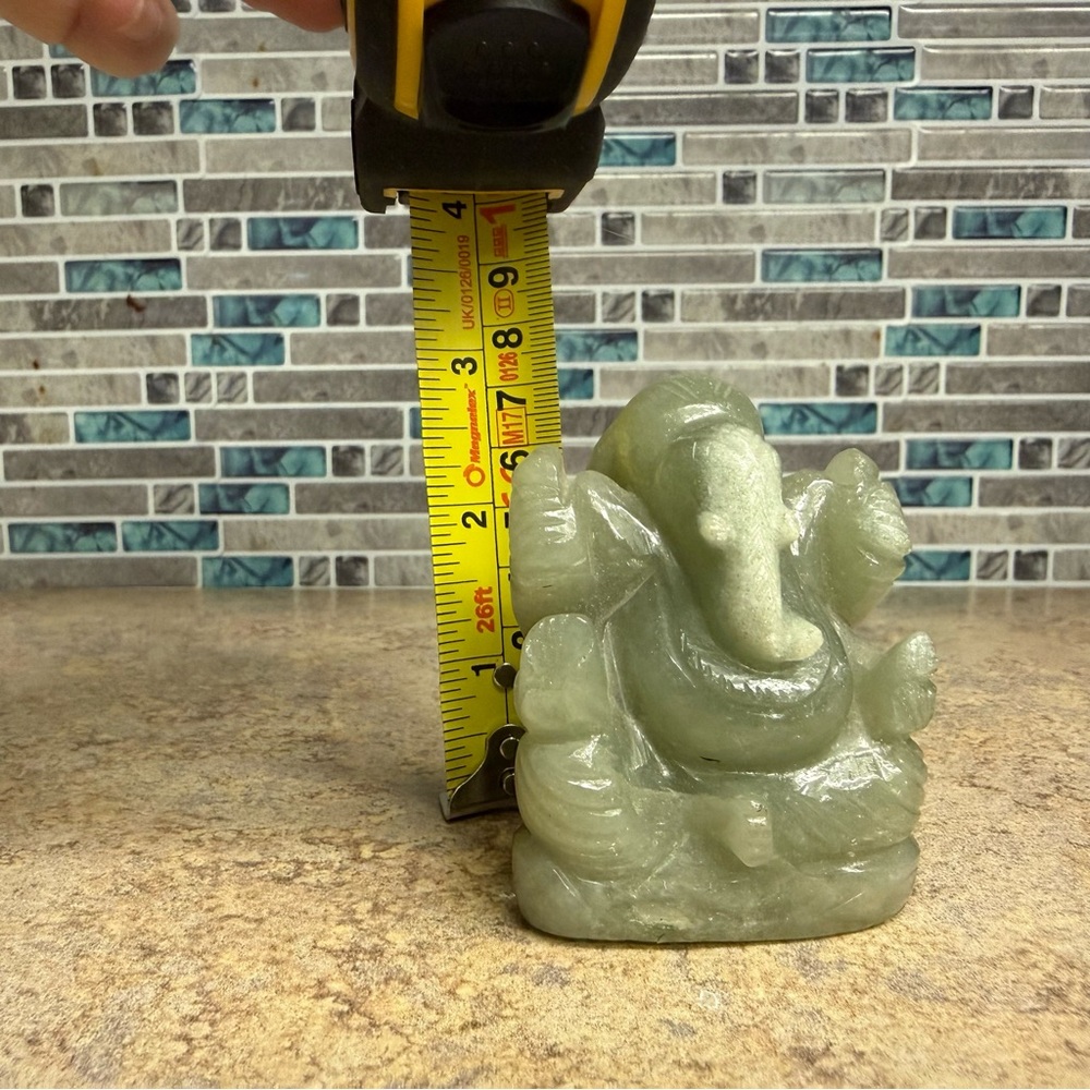 Natural Green Aventurine Ganesha Stone Statue - Picture 8 of 8